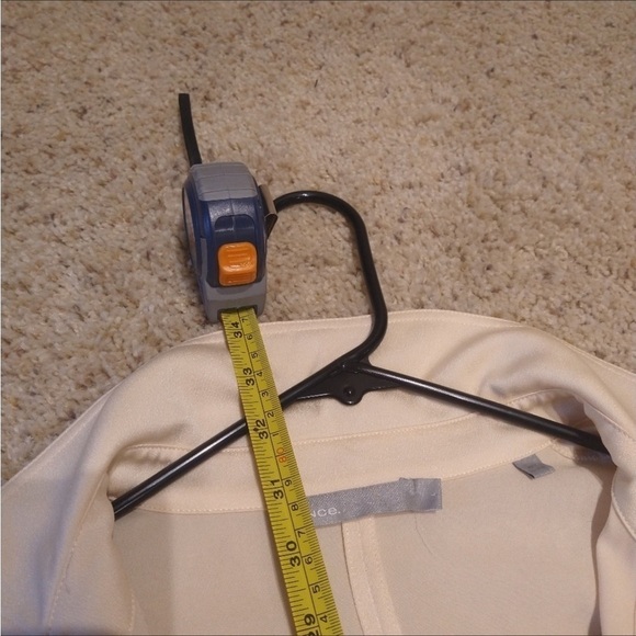 Vince Women’s Cross Front Jumpsuit Cream Size L Blouse One Piece V Neck - Picture 13 of 13